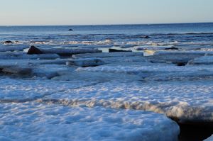 Islossning vid Fäboda stranden.